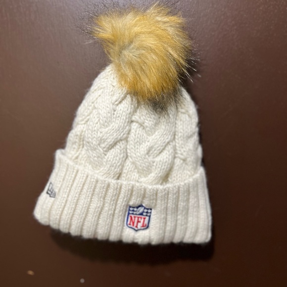 Cleveland Browns Beanie Hat - Picture 2 of 2